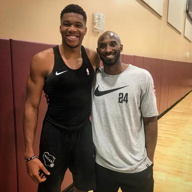 佩德里：还有2场欧冠联赛要尽可能多拿分；我们都很爱阿劳霍（佩德里：欧冠剩余两战力争多抢分；全队都很爱阿劳霍）