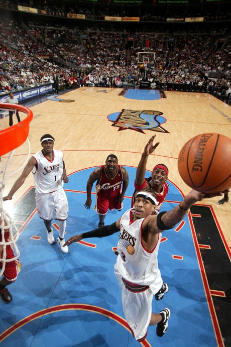 塔图姆单节爆砍20分率绿军大胜（塔图姆单节轰下20分带领绿军大胜）