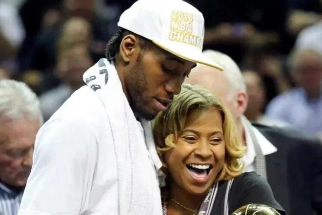 罗马诺：曼城在关注费耶诺德右后卫里德，拜仁也对他有意（罗马诺：曼城考察费耶诺德右后卫里德，拜仁同样感兴趣）