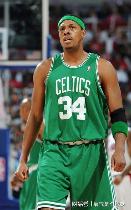 火记：谢泼德在进攻端火力十足，未来将牢牢占据火箭的首发（随队记者：谢泼德进攻端火力爆表，未来有望稳固火箭首发）