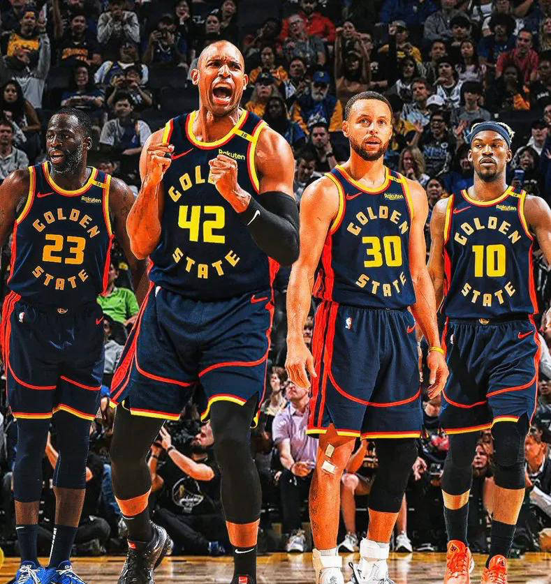 心系老东家，小罗社媒晒照祝贺弗拉门戈巴甲夺冠（小罗社媒发文晒照，祝贺老东家弗拉门戈夺得巴甲冠军）